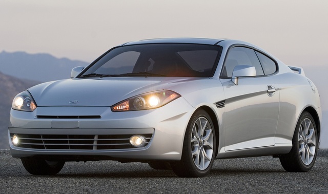 2008 Hyundai Tiburon sports car retired