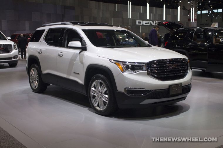 2017 GMC Acadia white