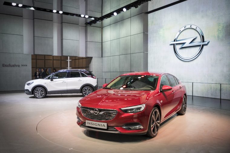 Opel Crossland X and Insignia Grand Sport