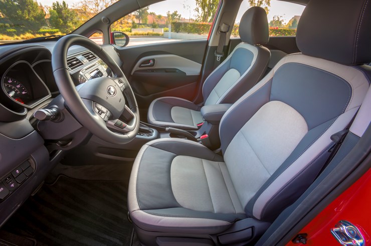 2017 Kia Rio Interior