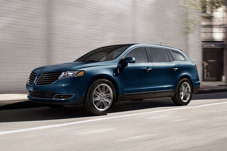 2017 Lincoln MKT exterior