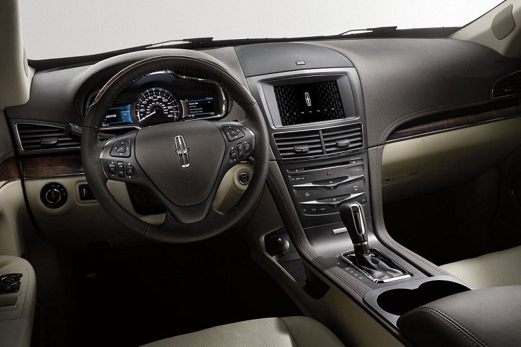 2017 Lincoln MKT interior