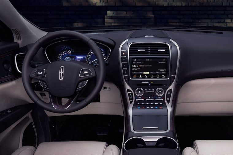 2017 Lincoln MKX interior