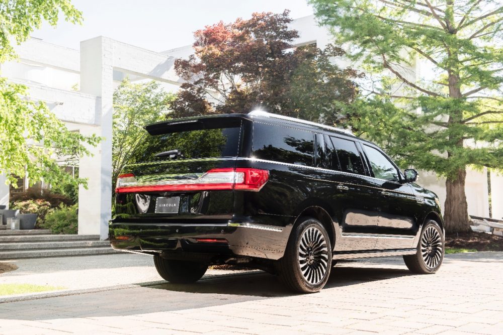 2018 Lincoln Black Label Navigator L Destination (4)