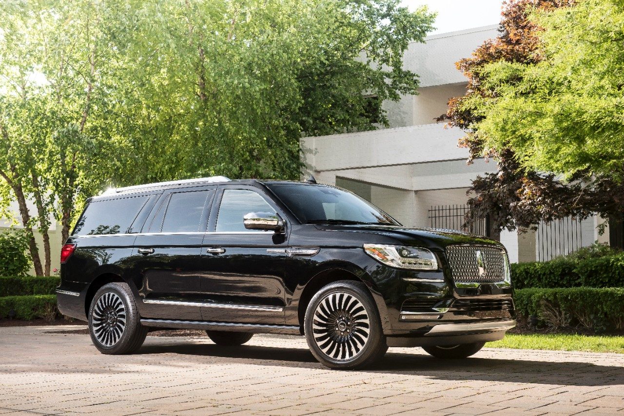 2018 Lincoln Black Label Navigator L Destination (4)