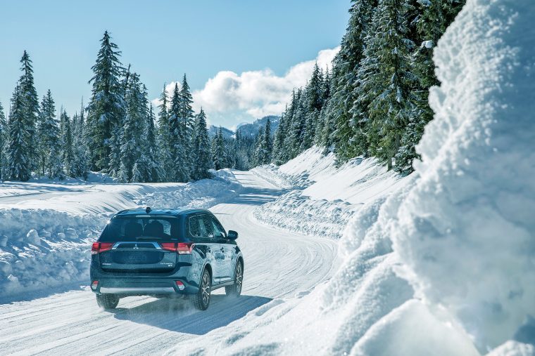 2017 Mitsubishi Outlander Snow