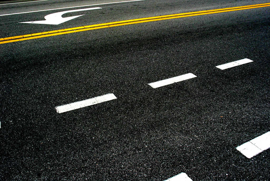 what-do-road-markings-mean-carswitch