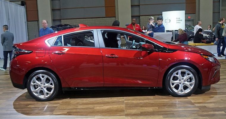 Chevrolet_Volt__2017