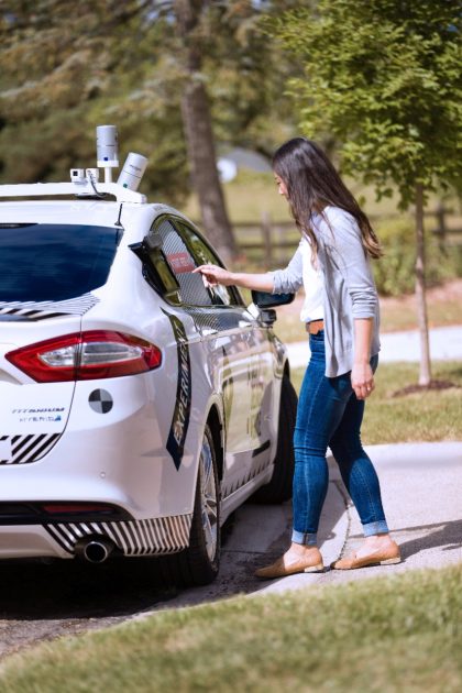 Ford Domino's Driverless Pizza Delivery Vehicle