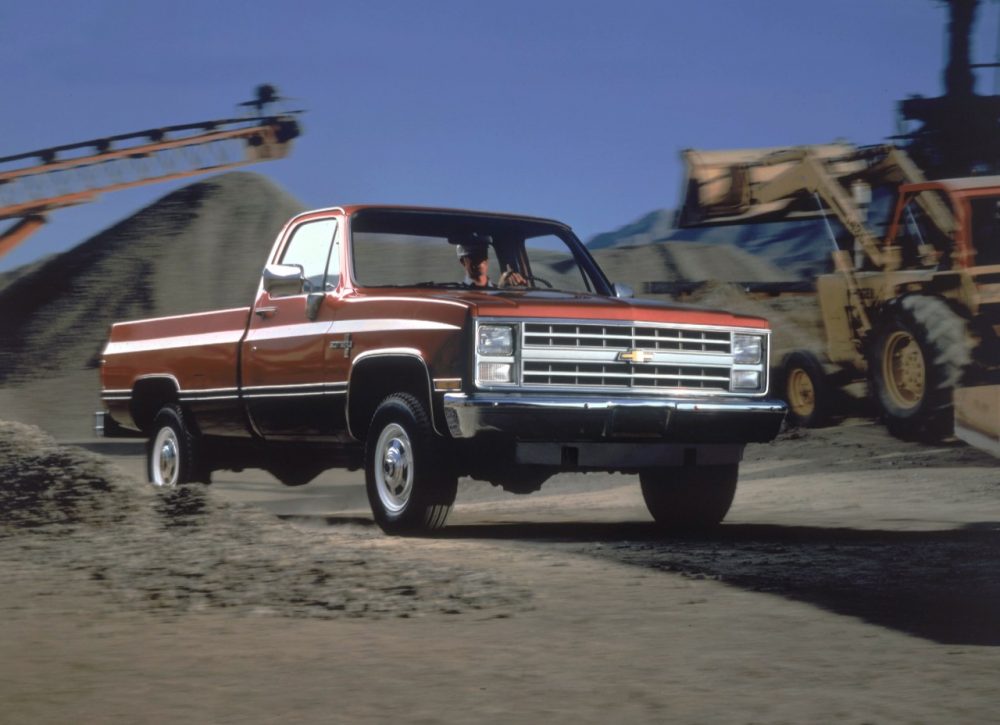 1987 Chevrolet K20 Scottsdale ¾-ton pickup with 350-cubic-inch (5.7L) fuel-injected Small Block V-8 engine.