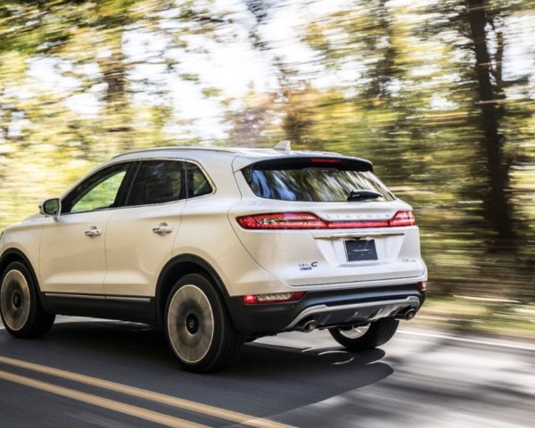 Photos Feast Your Eyes On The Redesigned 2019 Lincoln Mkc