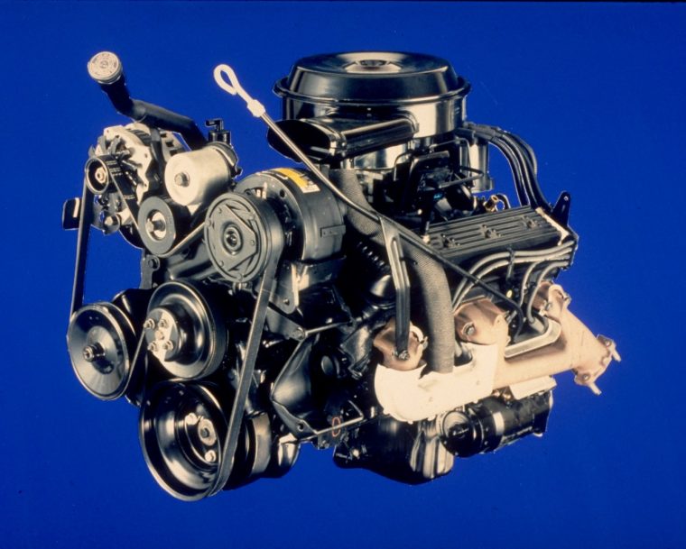 Fuel-injected 350-cubic-inch (5.7L) Small Block V-8 engine, rated at 210 horsepower and 300 lb-ft of torque.