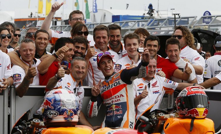 Marc Márquez Selfie with Repsol Honda