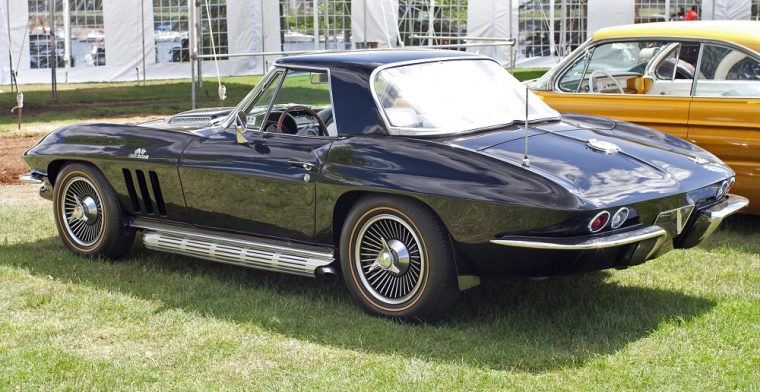 1966 Chevrolet C2 Corvette Roadster Hardtop black