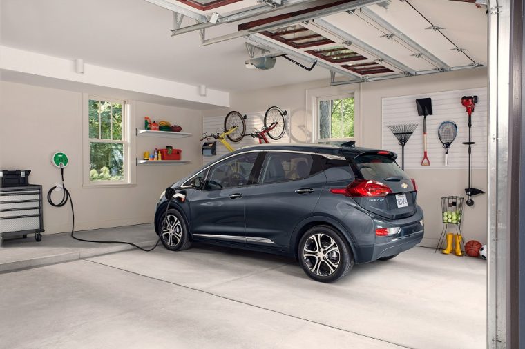 2018 Chevrolet Bolt EV Premier Garage Charging