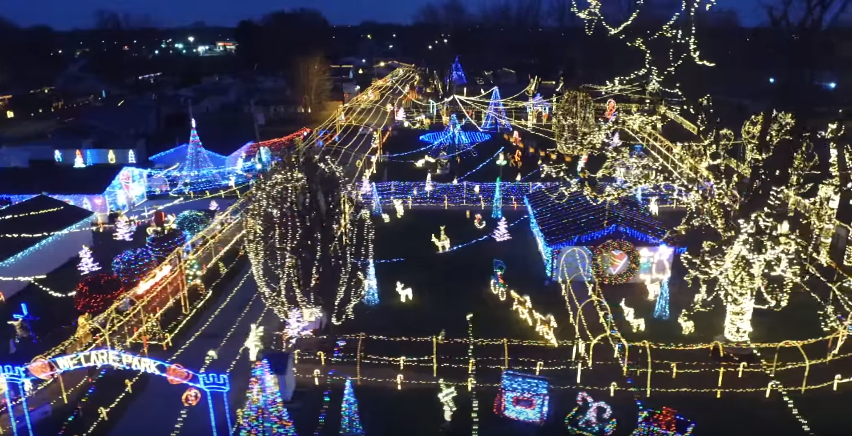 4 Drive Thru Holiday Light Displays In Indiana The News Wheel