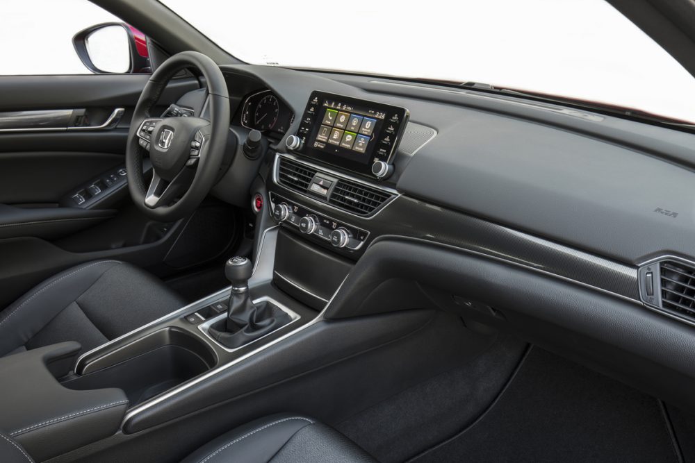 2018 Honda Accord interior