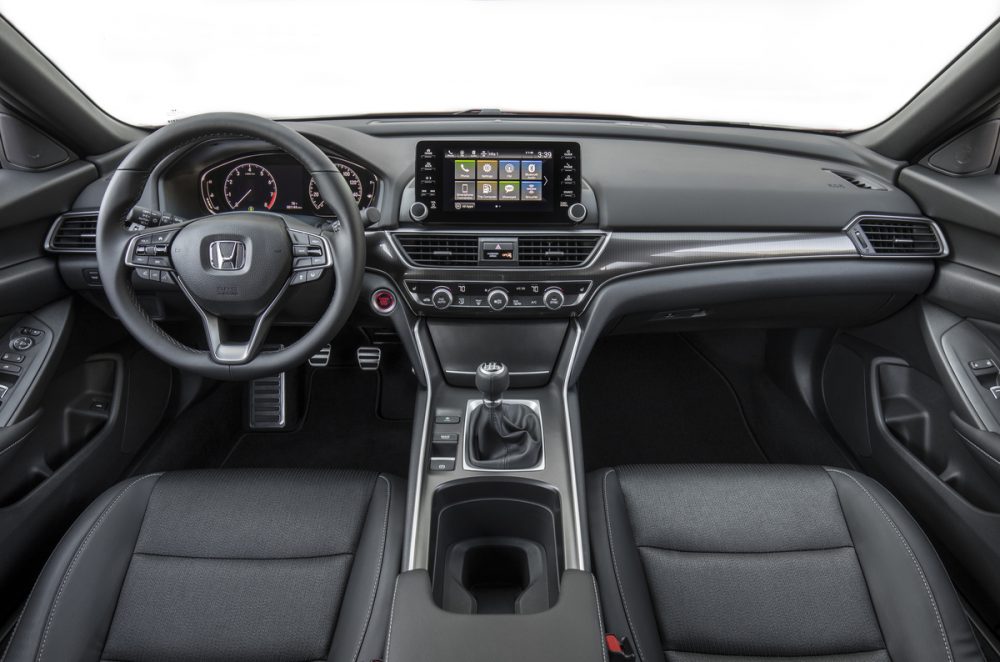 2018 Honda Accord interior