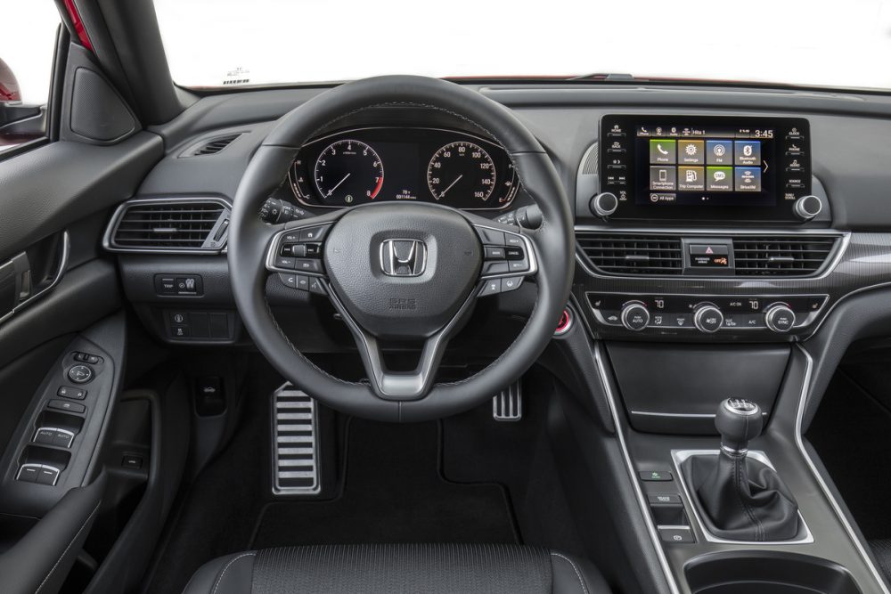 2018 Honda Accord interior