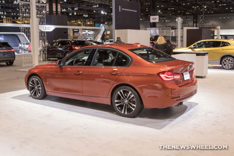 2018 BMW 330e iPerformance 3 Series Chicago Auto Show CAS