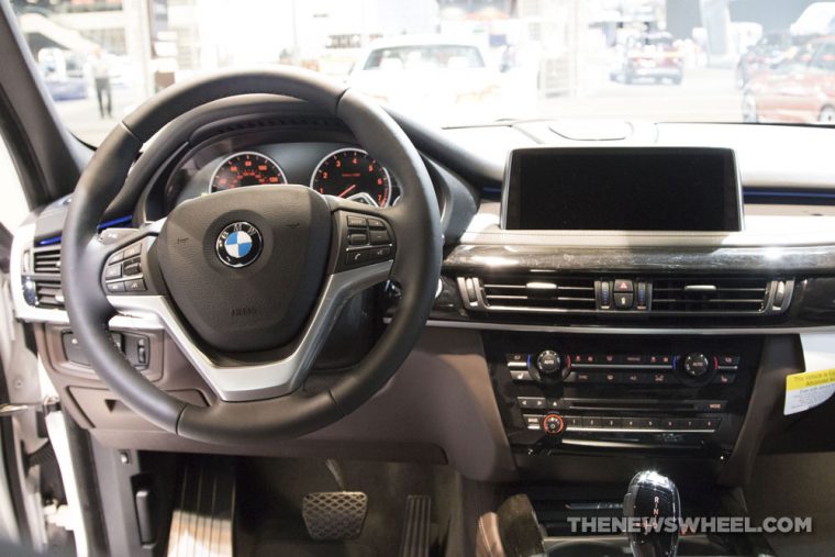 2018 BMW X5 40e iPerformance Chicago Auto Show CAS