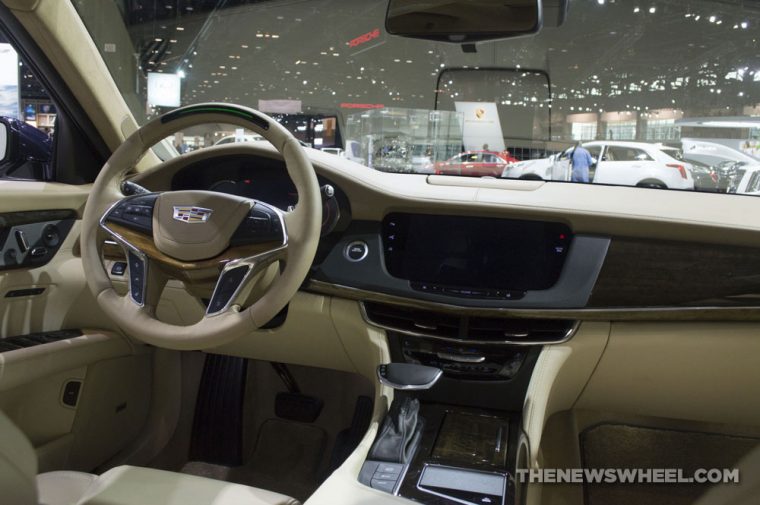 Cadillac CT6 user experience and features