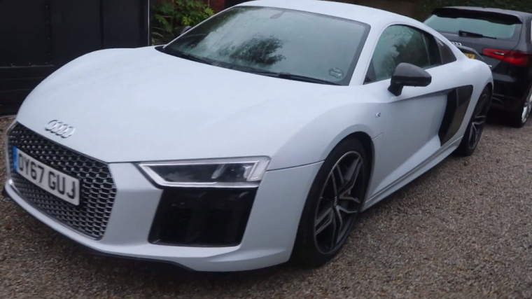 Alfie Deyes - Audi R8