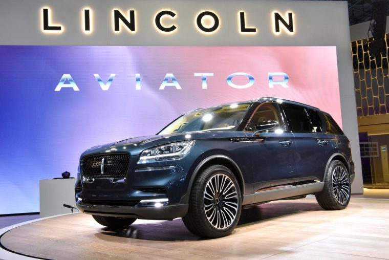 2019 Lincoln Aviator reveal at 2018 New York International Auto Show