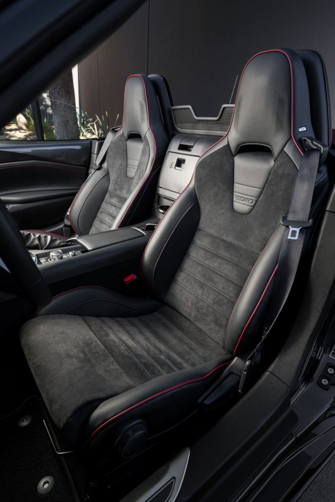 2018 Mazda MX-5 Miata Recaro seats