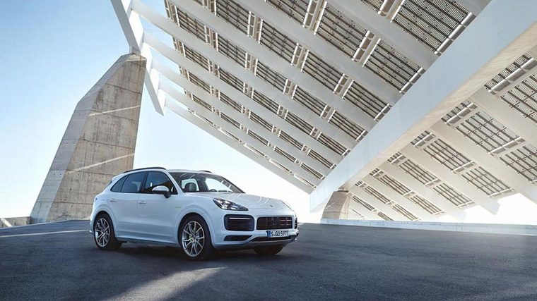 2018 Porsche Cayenne E-Hybrid