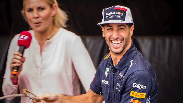 Daniel Ricciardo smiles