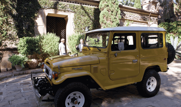 Ellen Comedians in Cars Toyota Land Cruiser