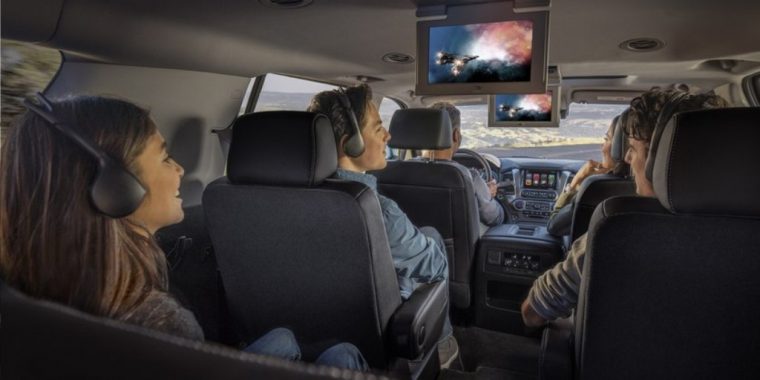 2019 Chevrolet Suburban interior