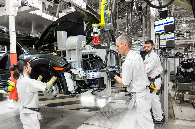 Workers at Honda's Swindon Facility