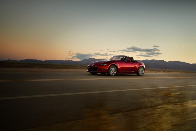 2018 Mazda Miata red