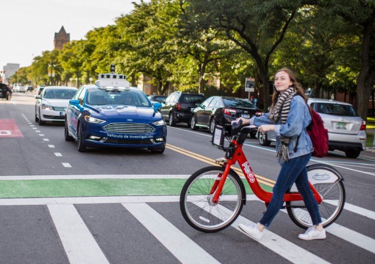 Ford AV light bar language | Ford Invites Collaboration in Creating Universal Language for Self-Driving Vehicles