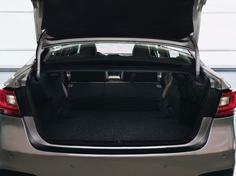 2020 Subaru Legacy Trunk