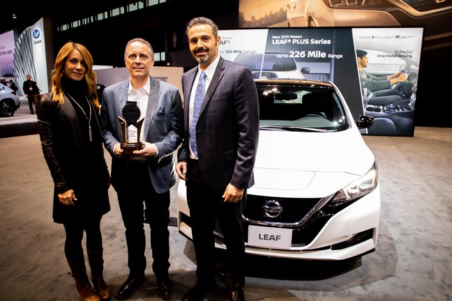 https://nissannews.com/en-US/nissan/usa/releases/nissan-leaf-armada-earn-kelley-blue-book-5-year-cost-to-own-awards-at-chicago-auto-show/photos/nissan-leaf-armada-earn-kbb-awards-3