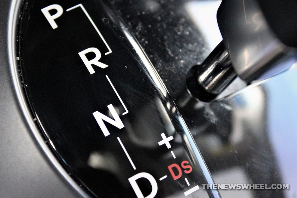 dual clutch transmission vs. continuously variable transmission differences gear shift cylinders