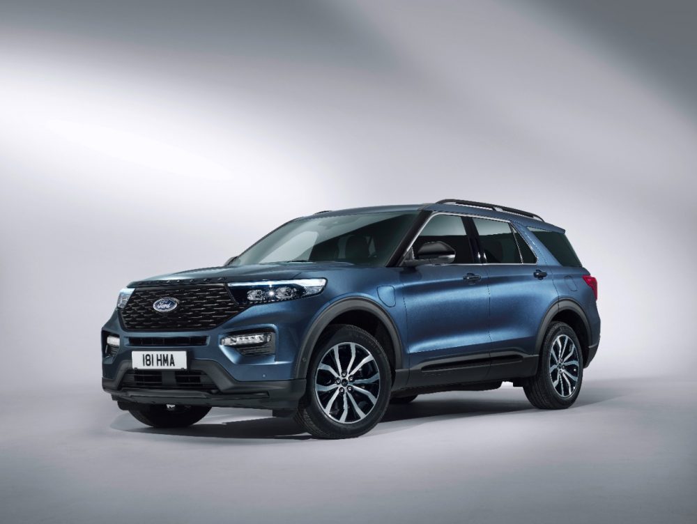 2020 Ford Explorer Plug-In Hybrid | Buy a Ford Explorer Plug-in Hybrid in Spain, get a free PlayStation 5