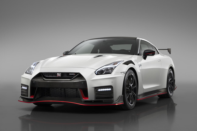 Updates To The 2020 Nissan Gt R Nismo Godzilla Gets Lighter And Faster The News Wheel
