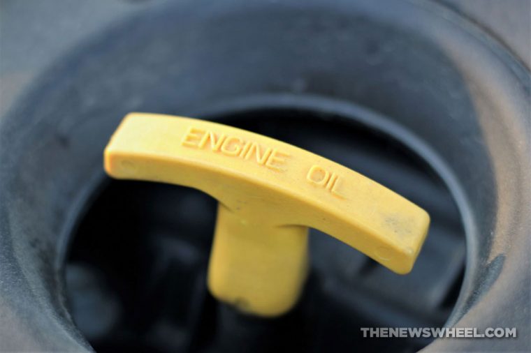 Engine oil dipstick