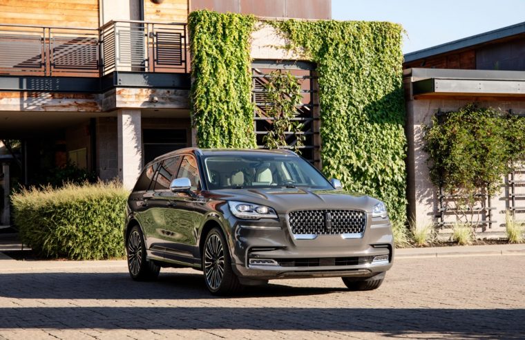 Globe and Mail 2020 Lincoln Aviator review