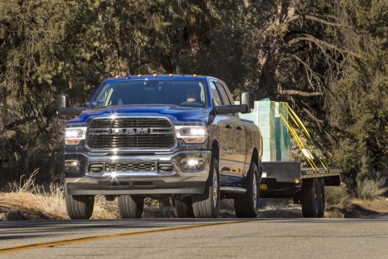 2020 ram 2500 amp steps