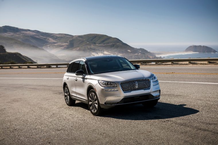 2020 Lincoln Corsair 2.0-liter turbo | 2020 Lincoln Corsair IIHS TOP SAFETY PICK