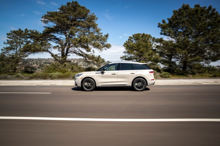 Lincoln Corsair Grand Touring in Ceramic Pearl