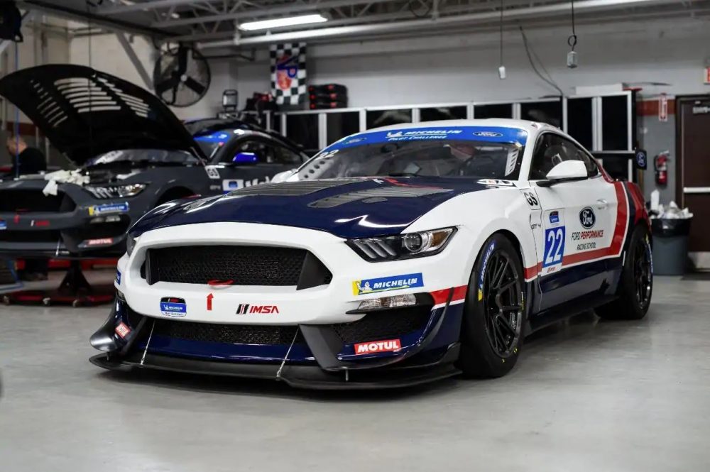 Hailie Deegan Ford Mustang GT4 debut