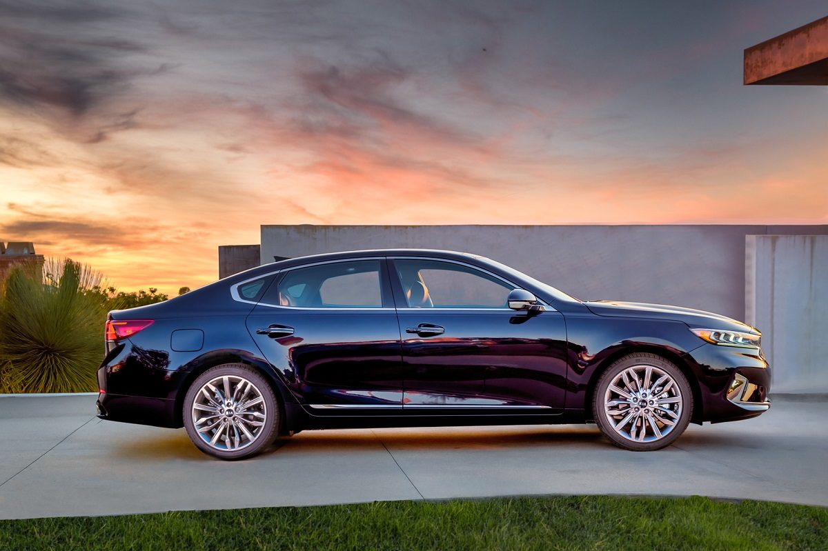 2020 Kia Cadenza exterior