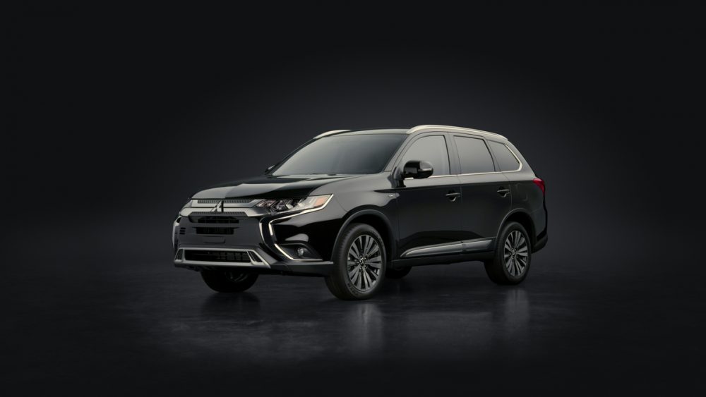 2020 Mitsubishi Outlander. New 2021 and 2022 models