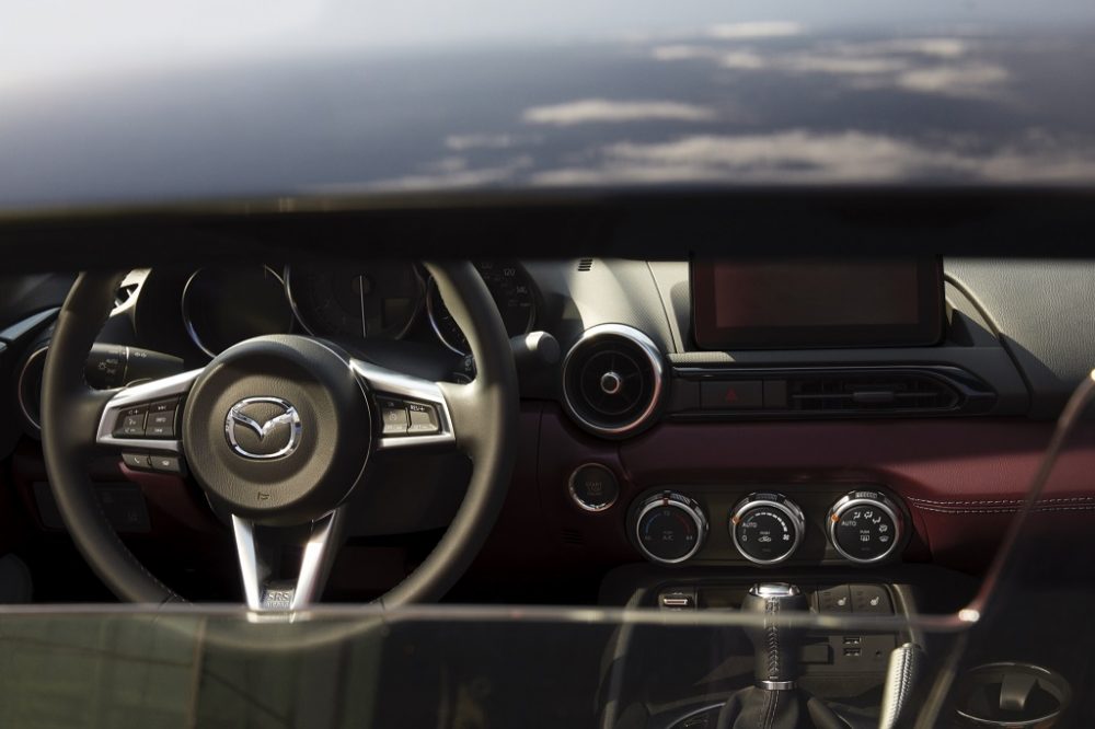 2020 Mazda MX-5 Miata 